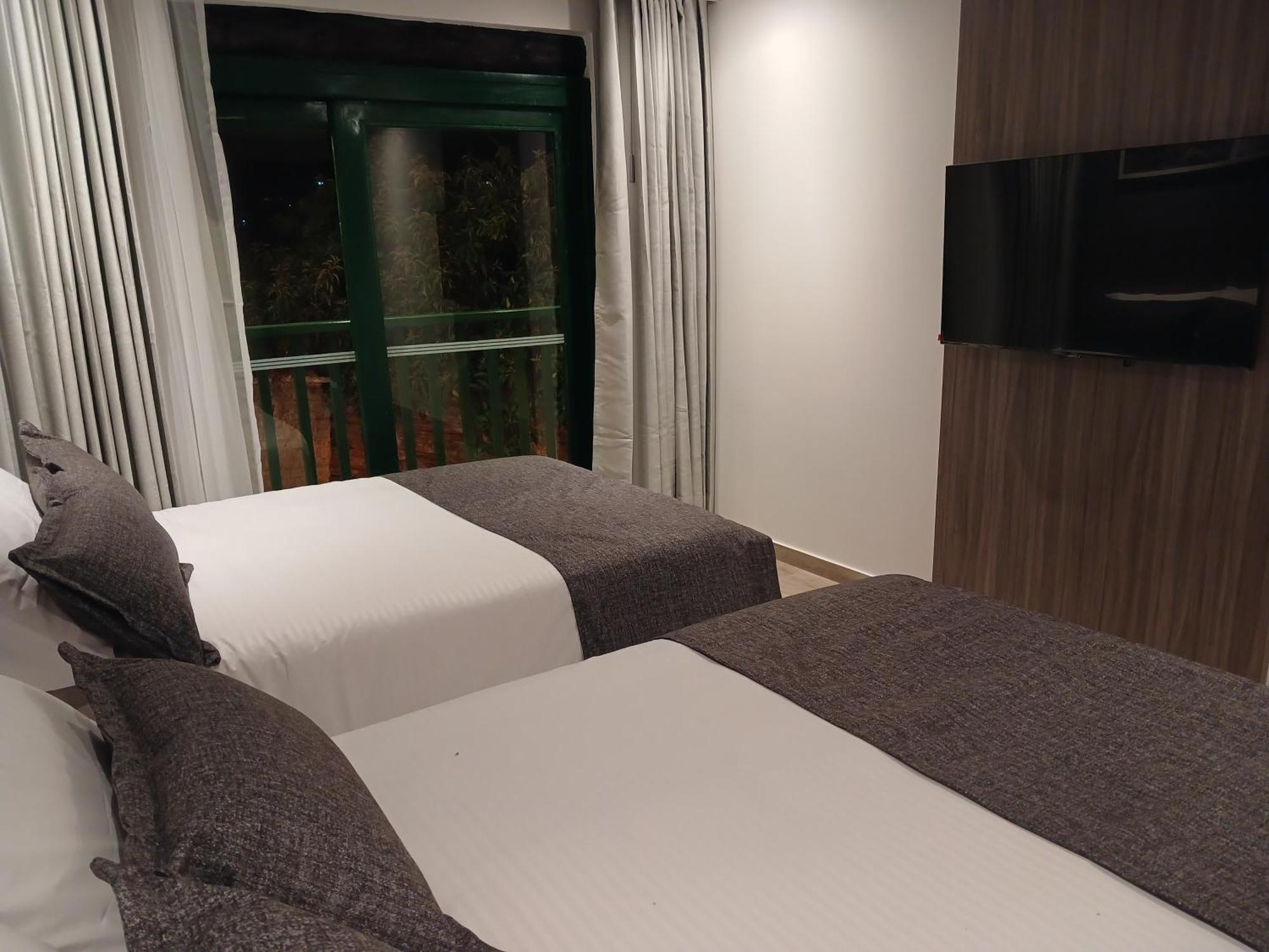 Hotel Santino Jenesano Eksteriør billede