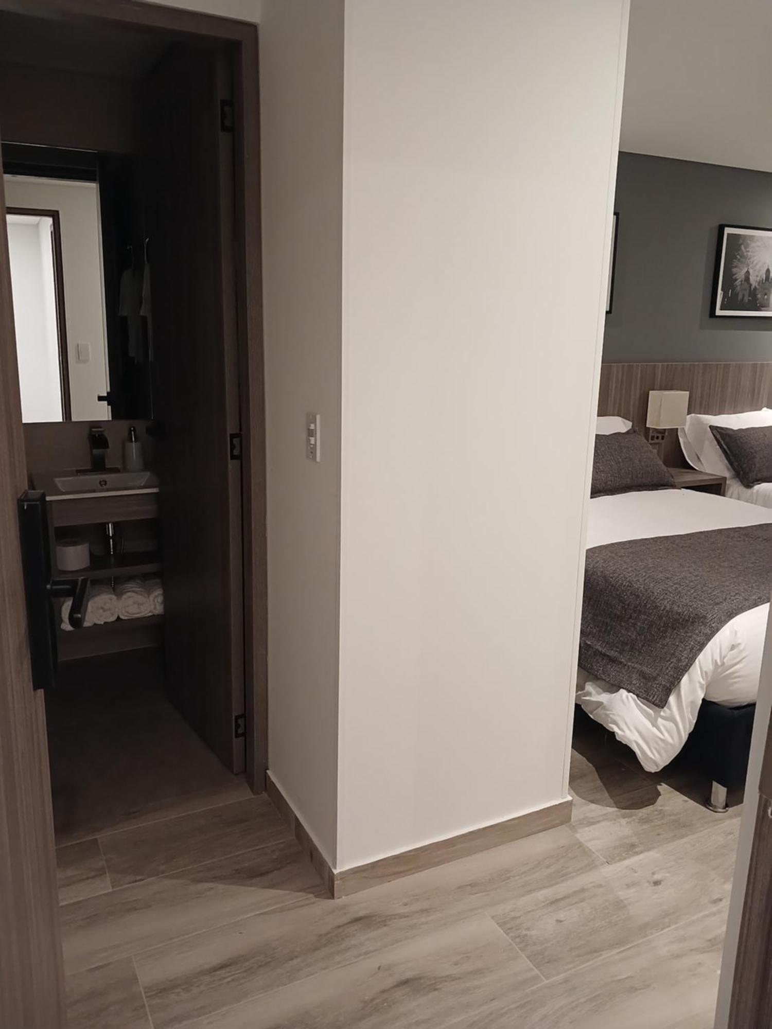 Hotel Santino Jenesano Eksteriør billede