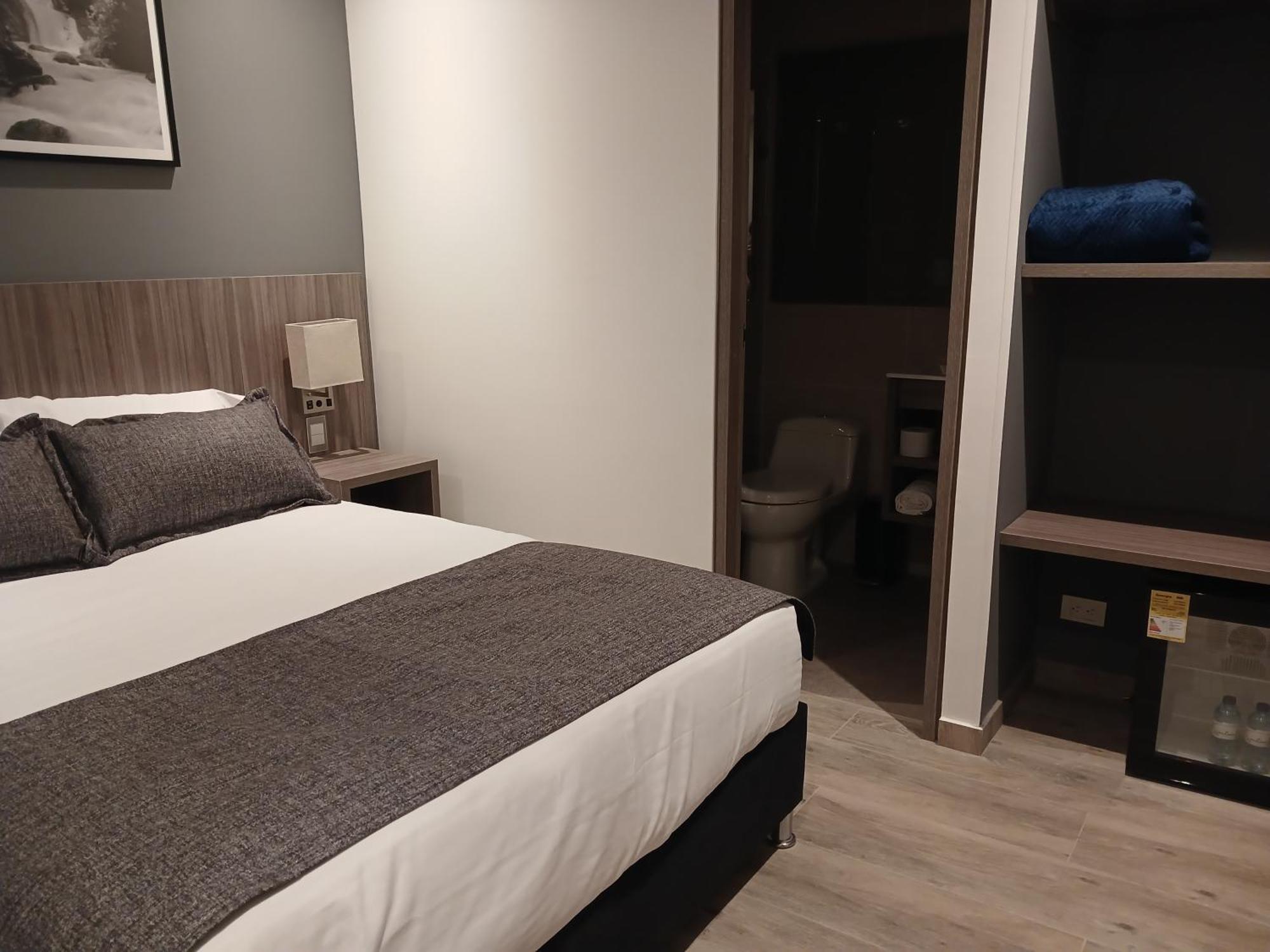 Hotel Santino Jenesano Eksteriør billede